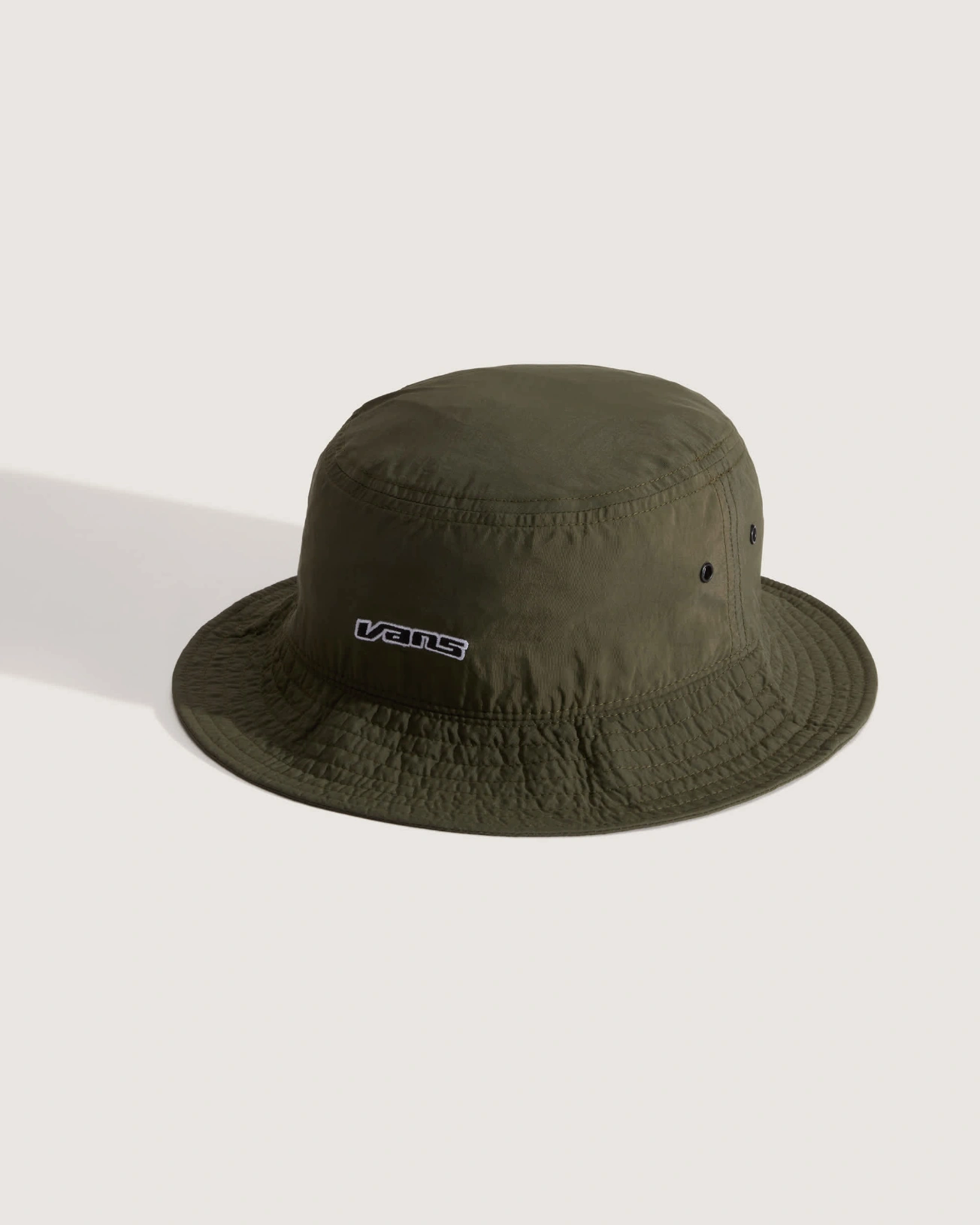 כובע טמבל Dropped V