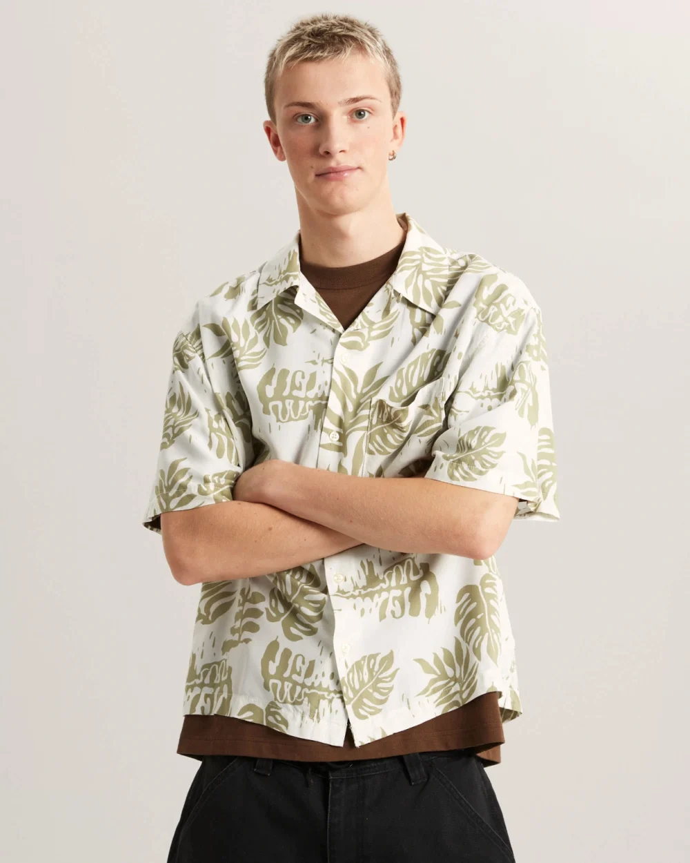 VANS - חולצה מכופתרת קצרה VAN DOREN PRINTED CAMP – V00VTPFSG – soft-sage – 2