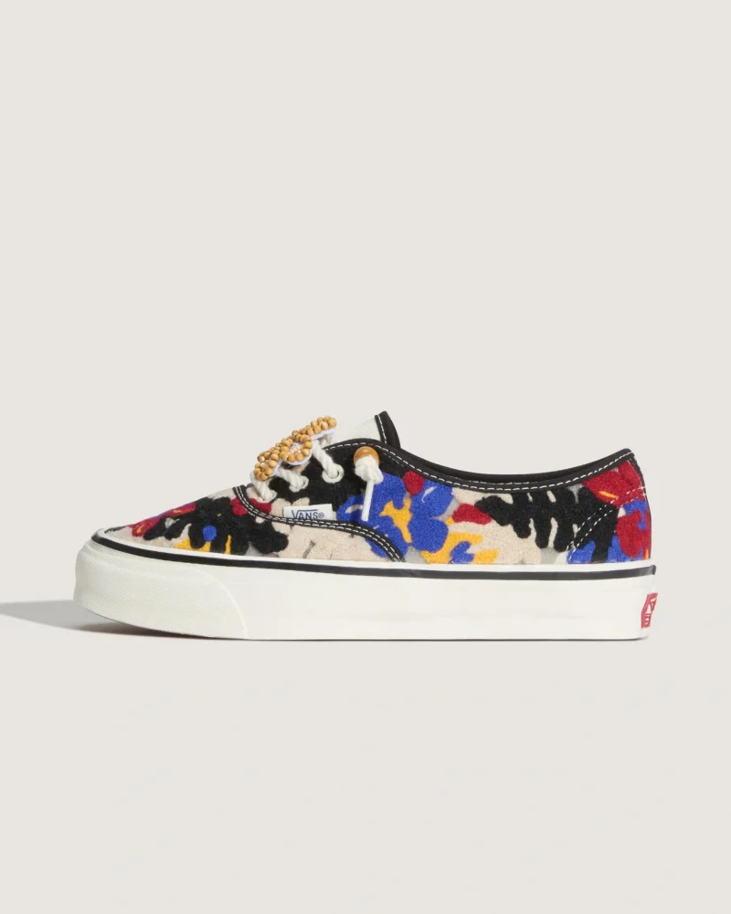 נעלי סניקרס LX Authentic 44 Needlework