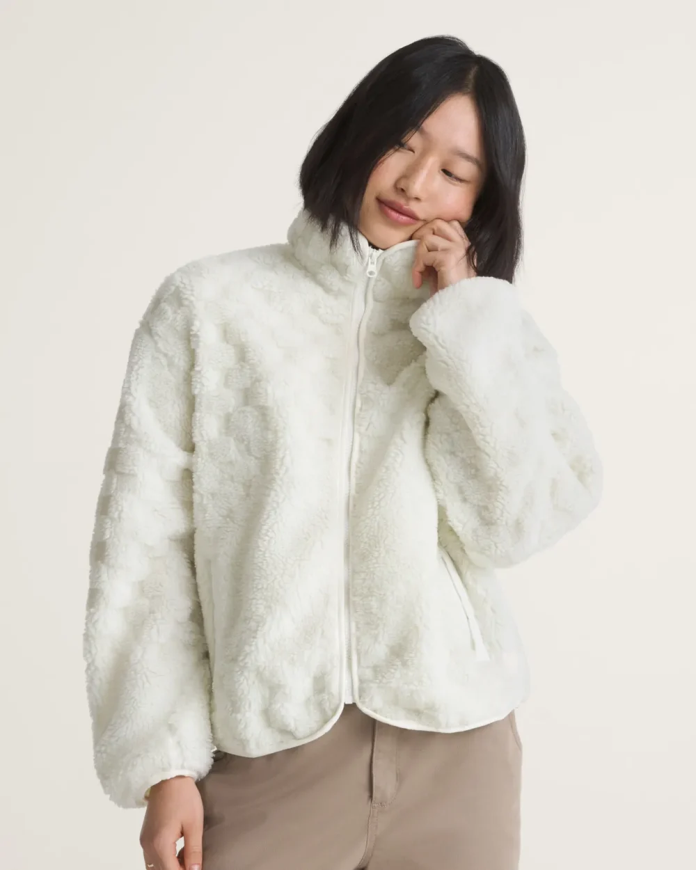 VANS - ג'קט פליס Queens High Pile Jacket – V010CXFS8 – marshmallow – 2